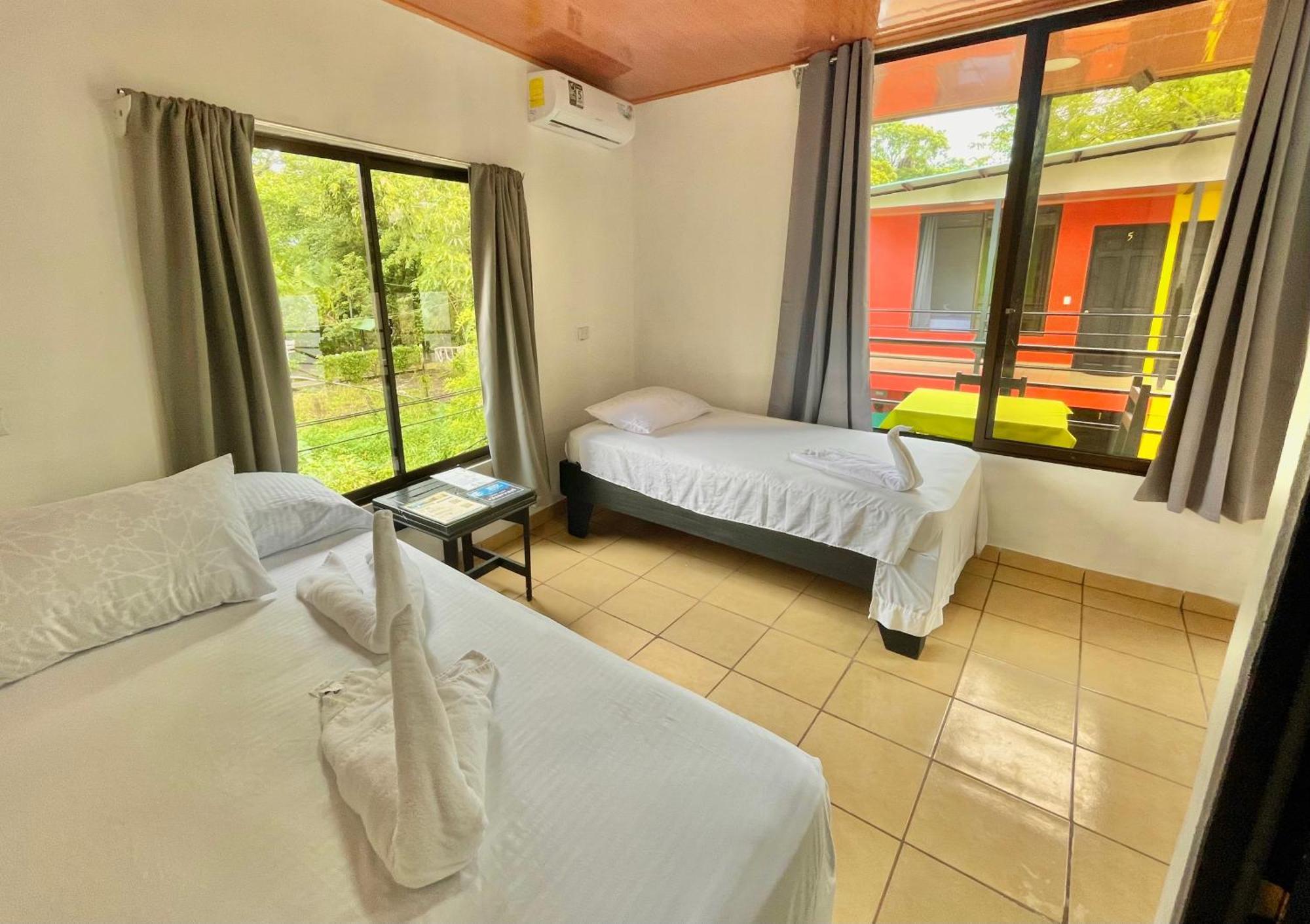 Carey Lodging Tortuguero Værelse billede