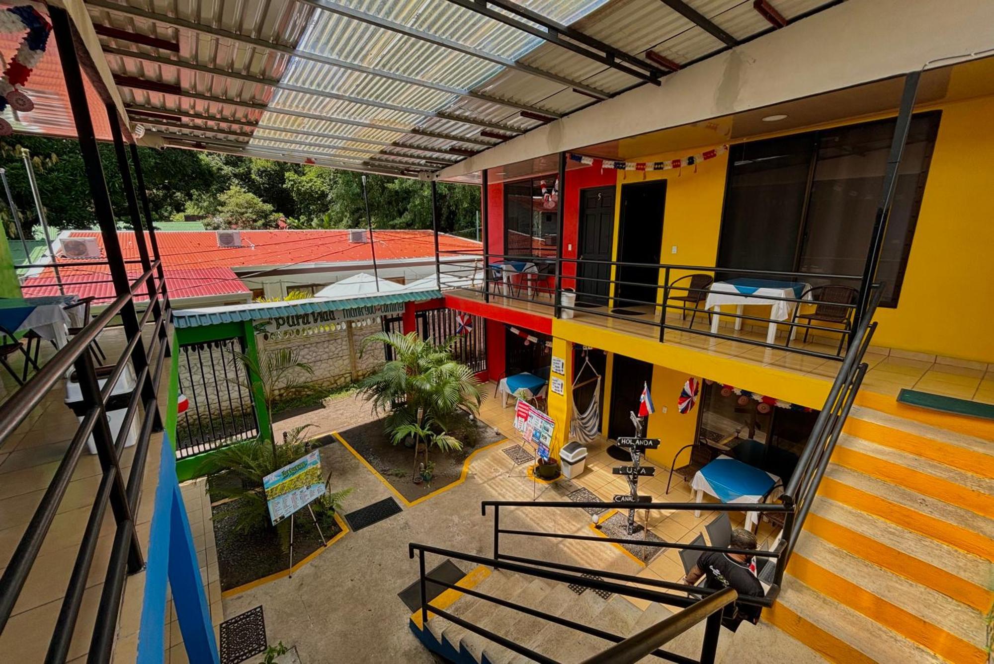 Carey Lodging Tortuguero Eksteriør billede